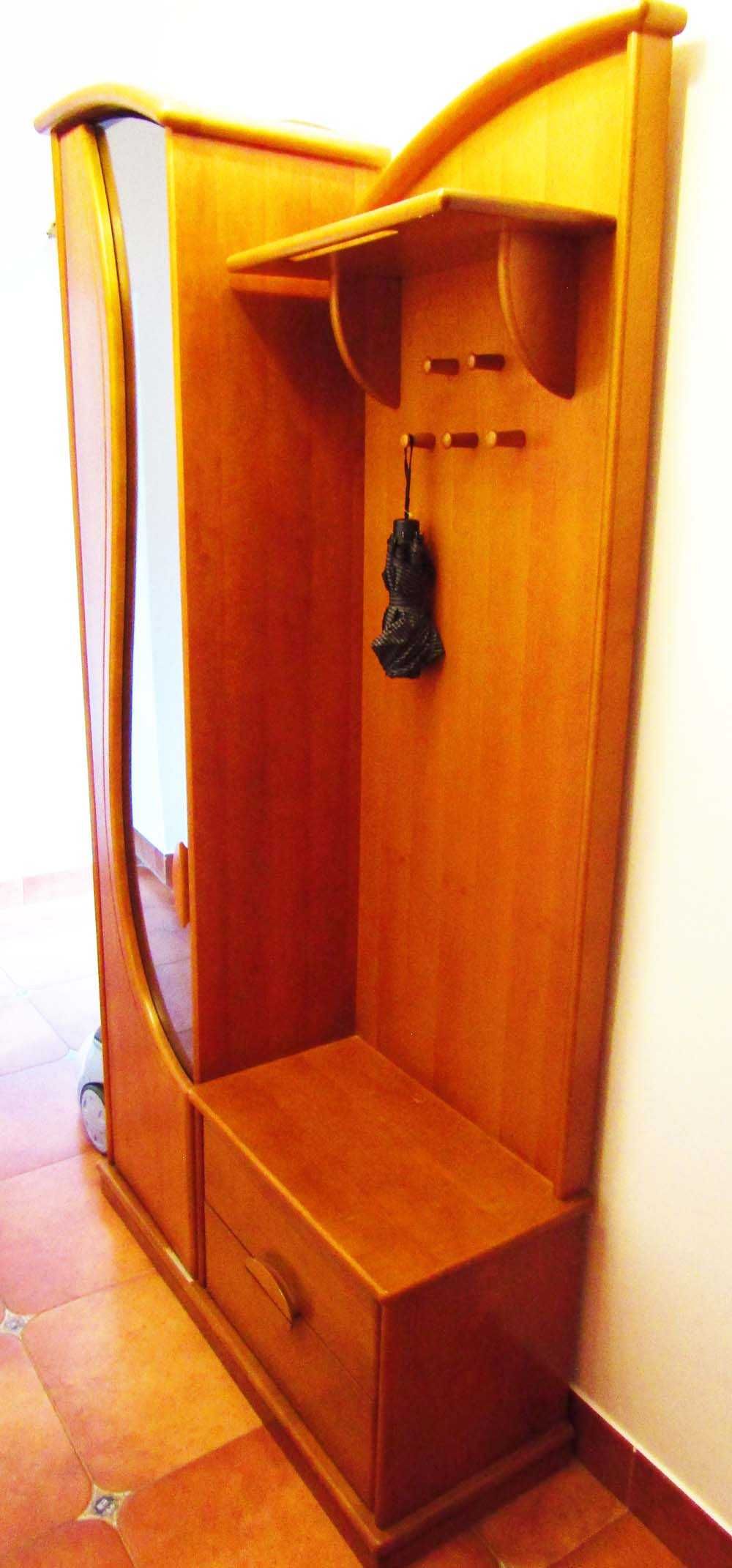 Szafa do przedpokoju