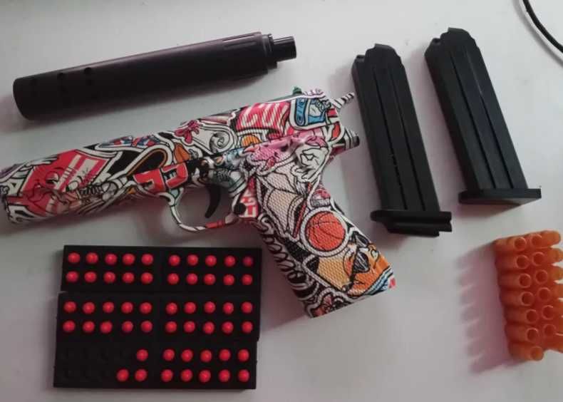 Zabawkowy pistolet tovolzerky