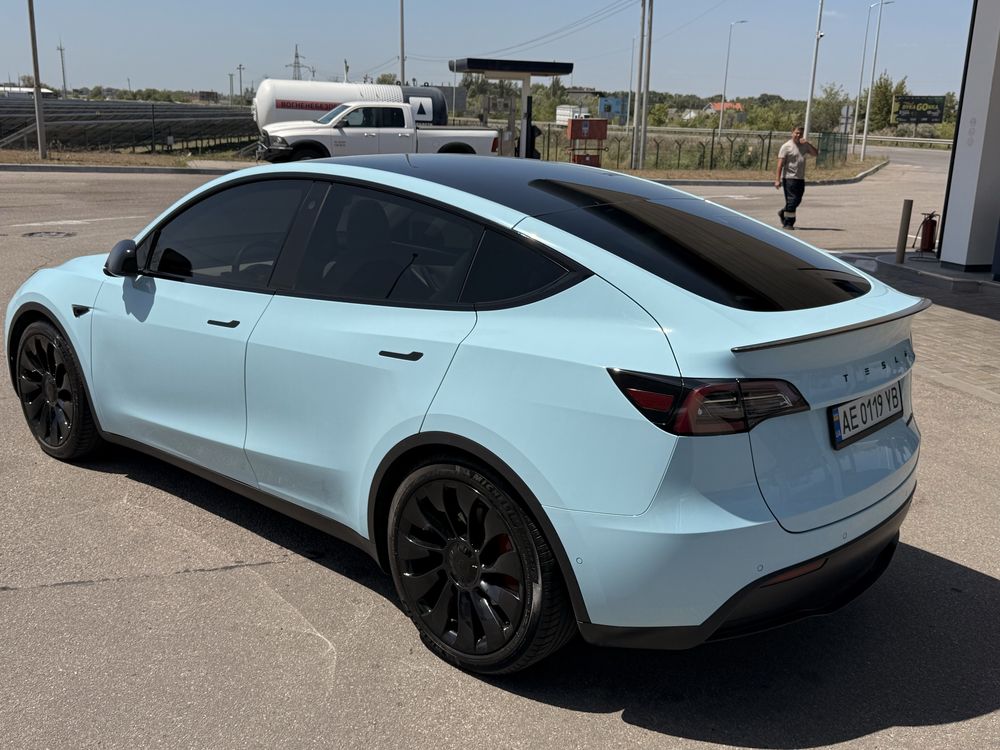 Продам Tesla Y Performance