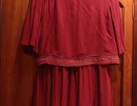 Vestido, forrado, duplo peitilho com adornos, cor Tijolo Tam. S