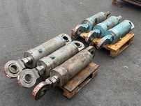 Cylinder hydrauliczny dwustronnego działania