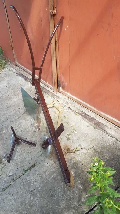 Плужок сільськогосподарський