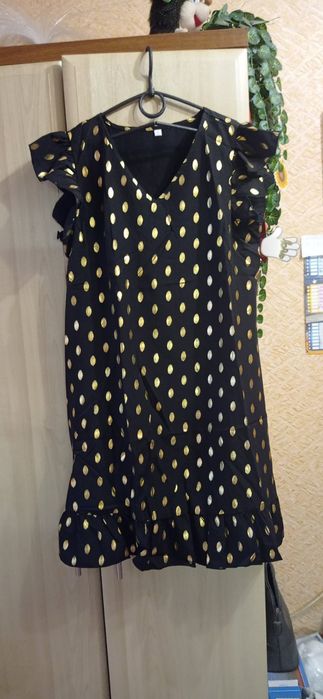 Дуже гарна жіноча сукня