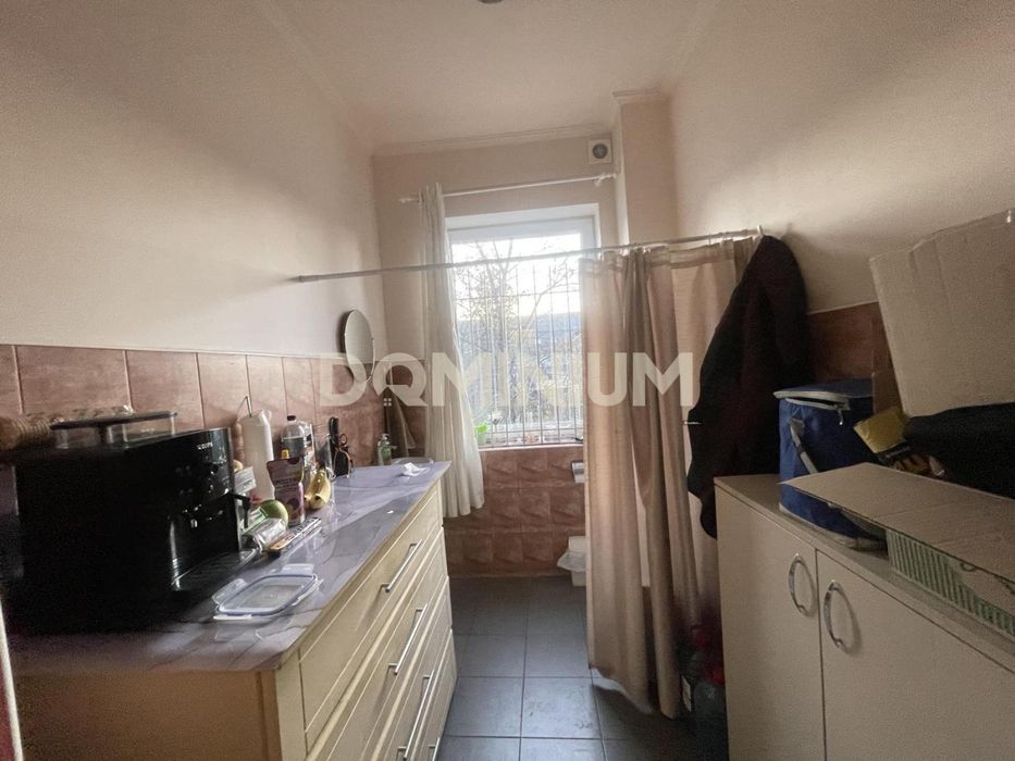 Продається комерційне пиміщення в місті Хуст