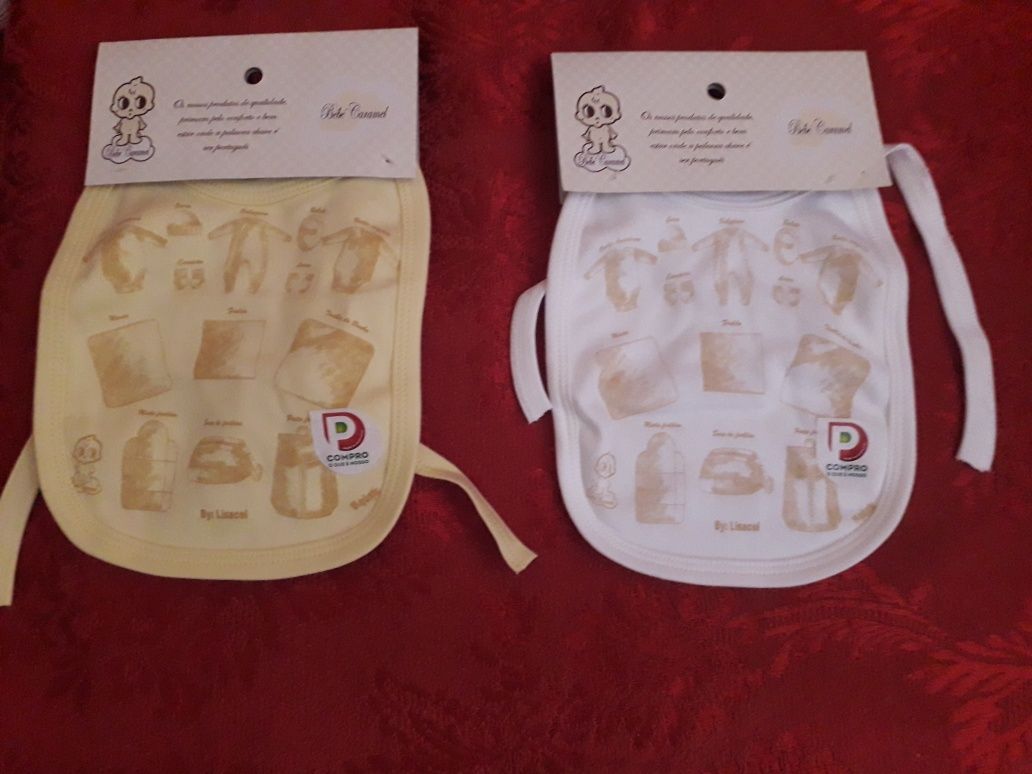 Babetes e saquinhos para bebé