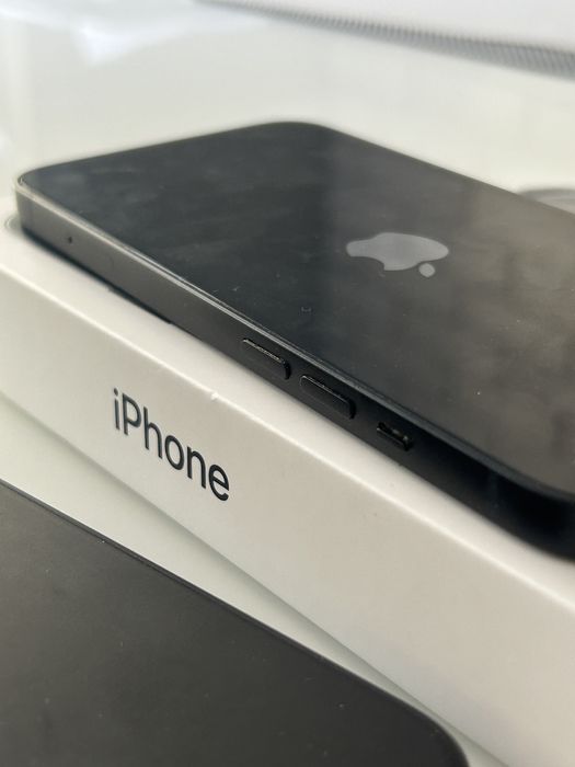 Iphone 13 128 GB Idealny Cały Zestaw