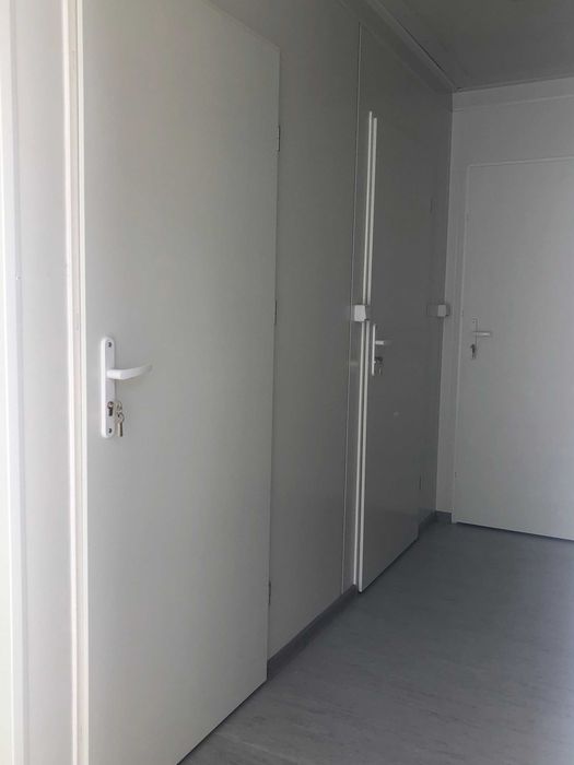 kontener sanitarny, kontener z kuchnią i korytarzem, kontener, WC