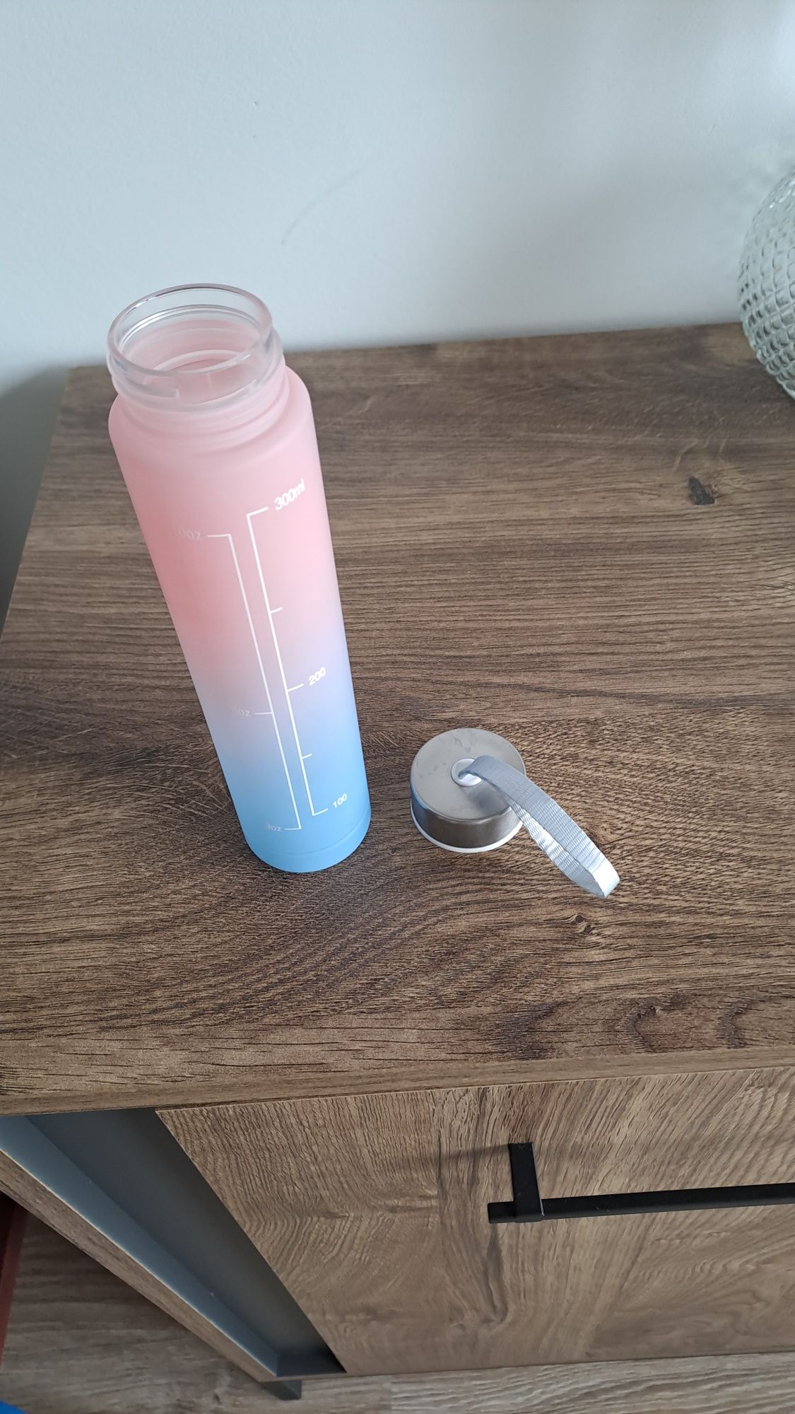 Kolorowa butelka na wodę