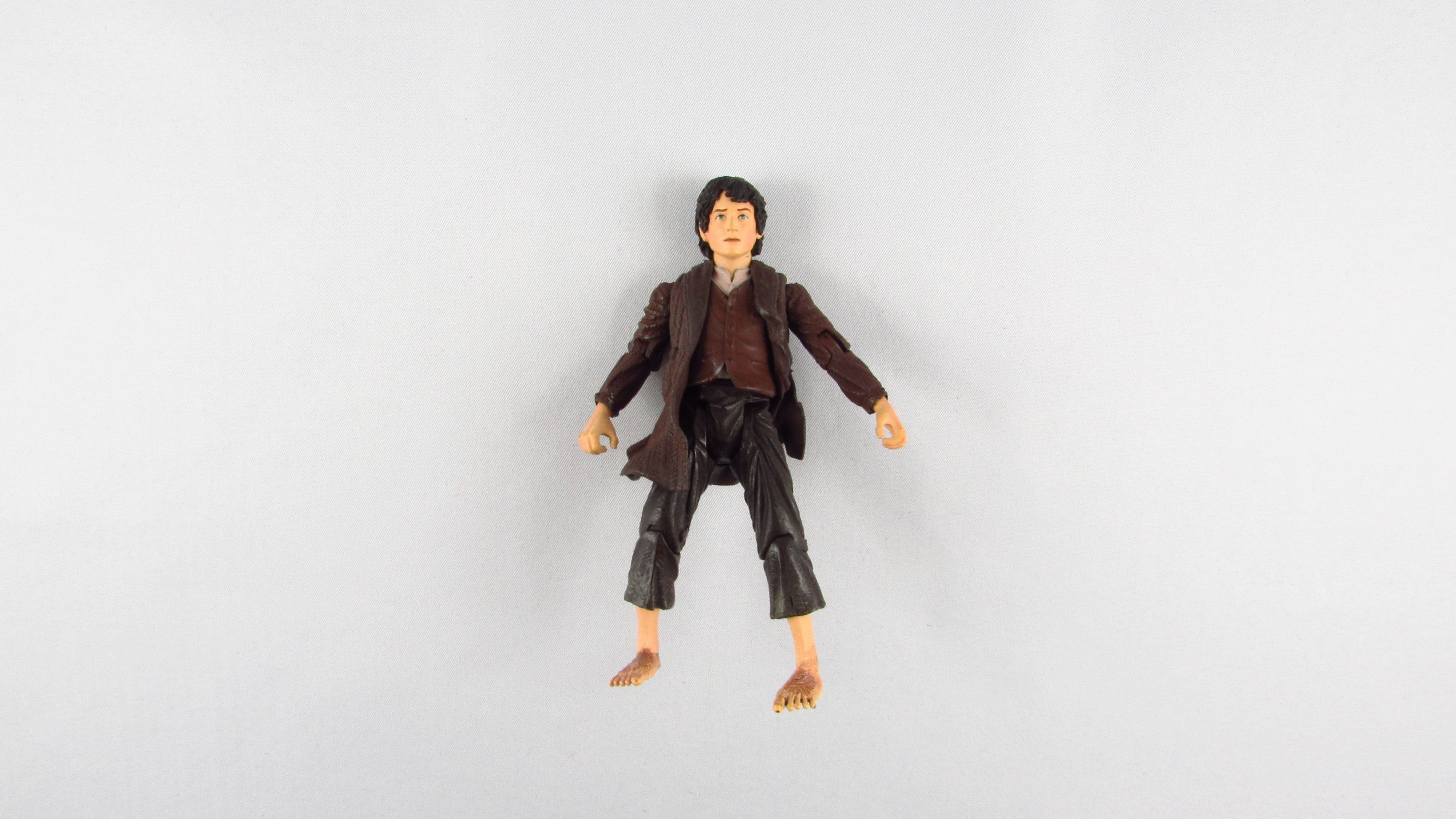 TOYBIZ -  LOTR Władca Pierścieni - Figurka Frodo 2002 r.