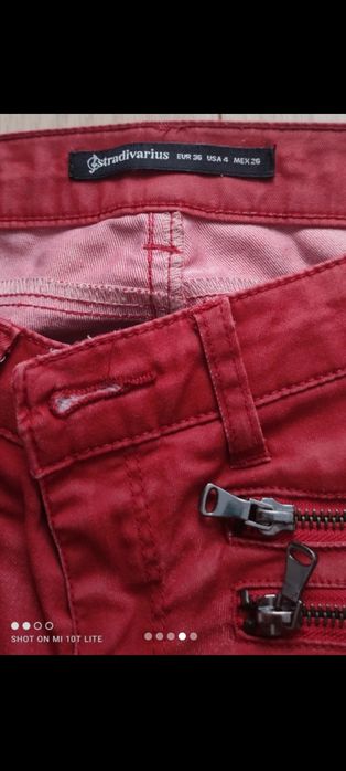 Czerwone spodnie biodrówki Stradivarius rozmiar S