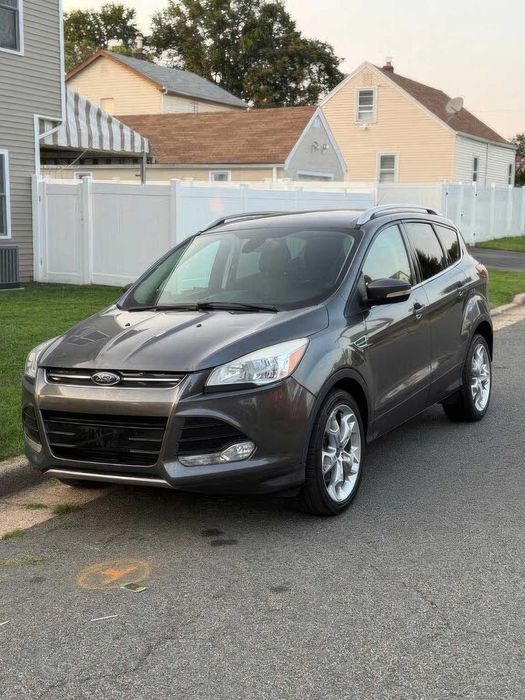 Ford Escape Titanium      2015