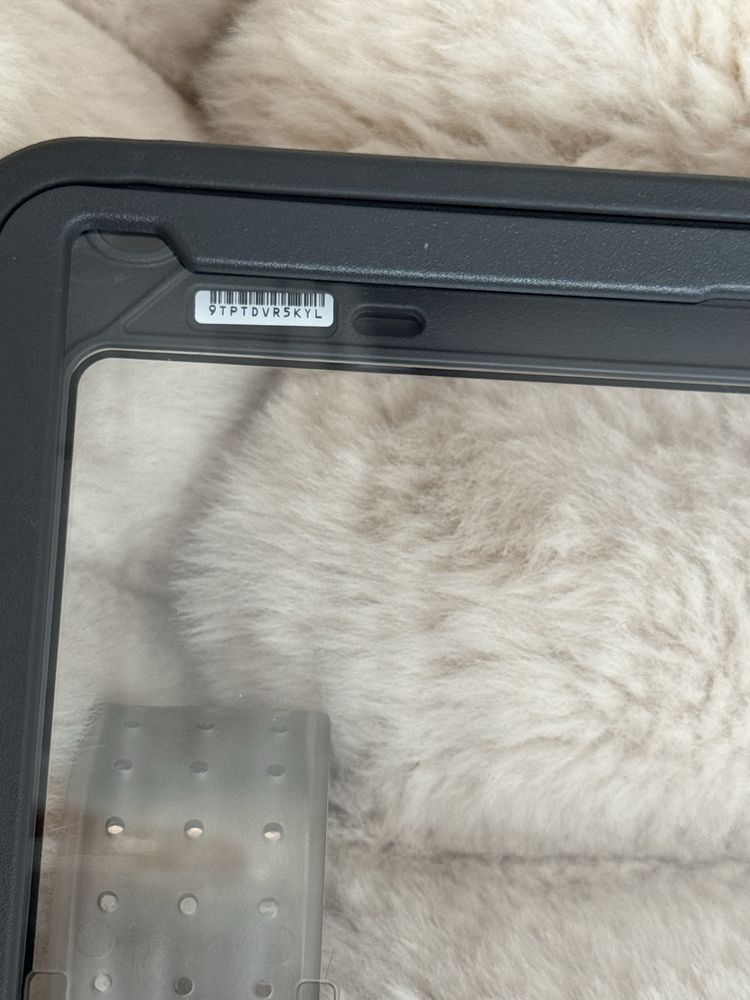 Pancerne Etui do Tabletu z Metalową Podstawką - Czarne ipad
