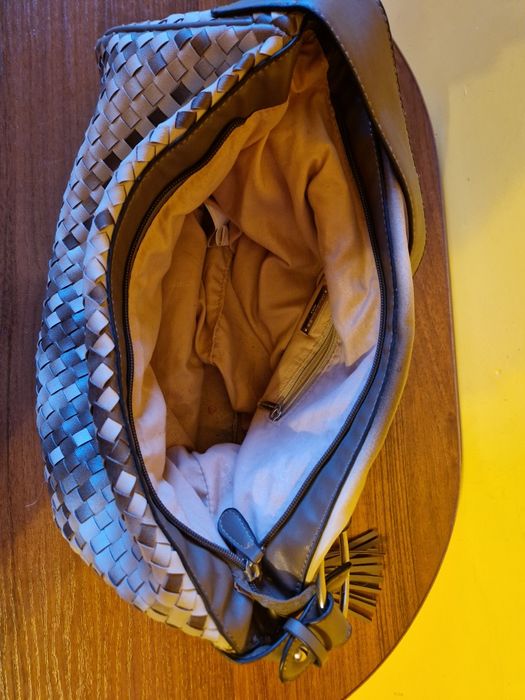 Torba brązowo-kremowa.