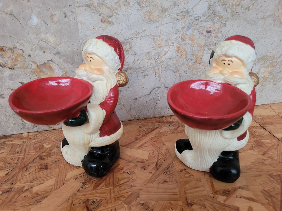 Conjunto de Pai Natal em cerâmica com base para velas, bom bons, etc.
