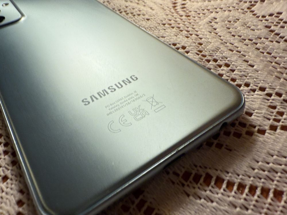 Samsung M23 5G smartwach