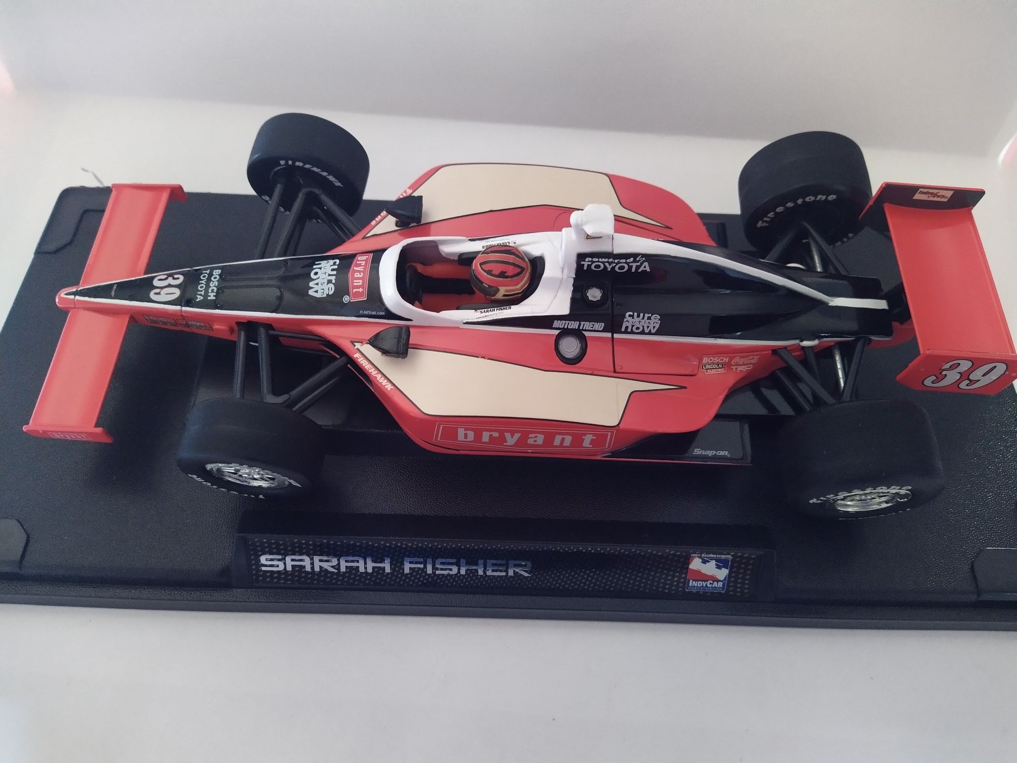 Indy 500 Sarah Fisher Bryant Racing Toyota Skala 1:18 Greenlight