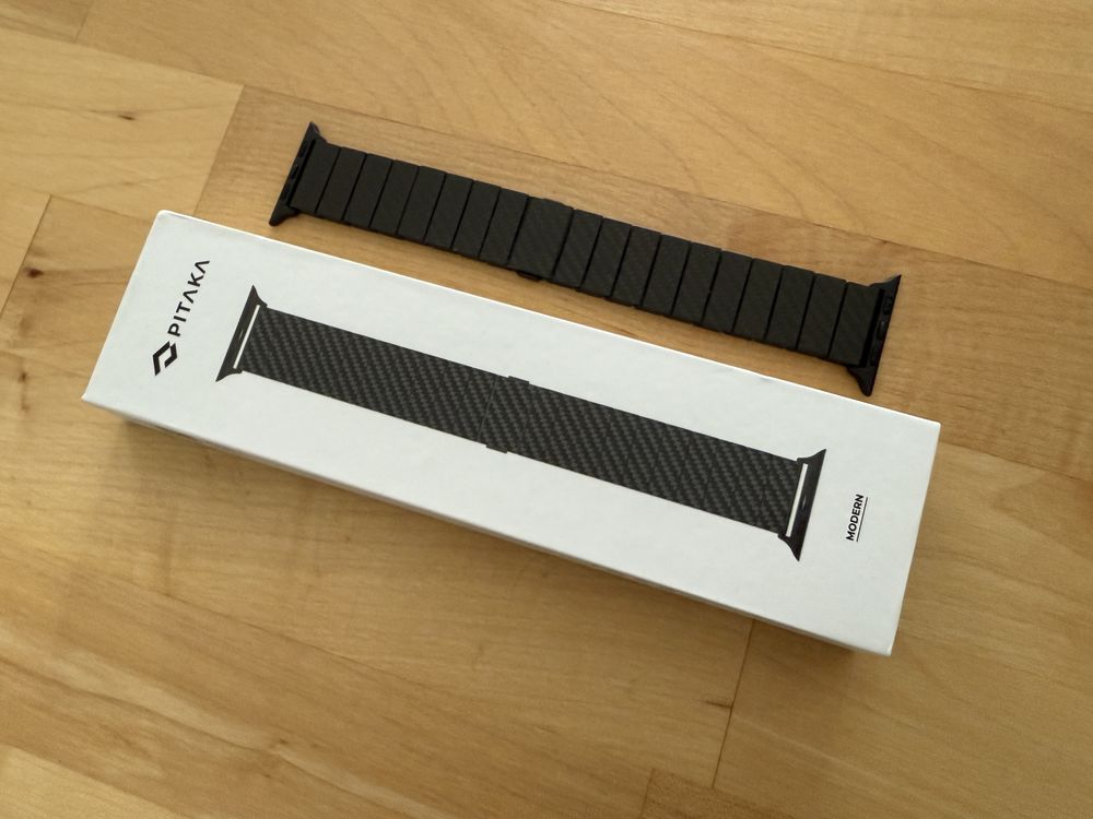 Karbonowa bransoleta Pitaka Apple Watch