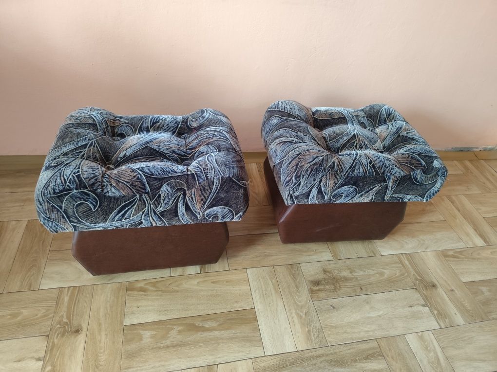 Pufy z pojemnikiem