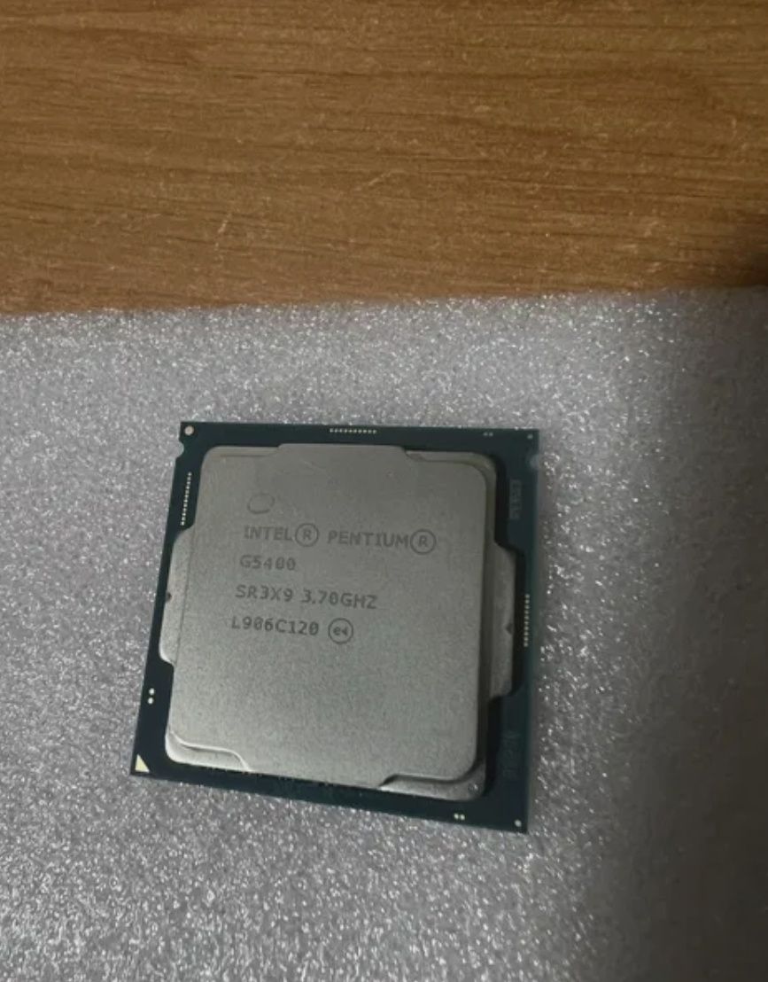 Терміново! Процесор Intel Pentium Gold G5400 (працює ідеально!!! Знижк