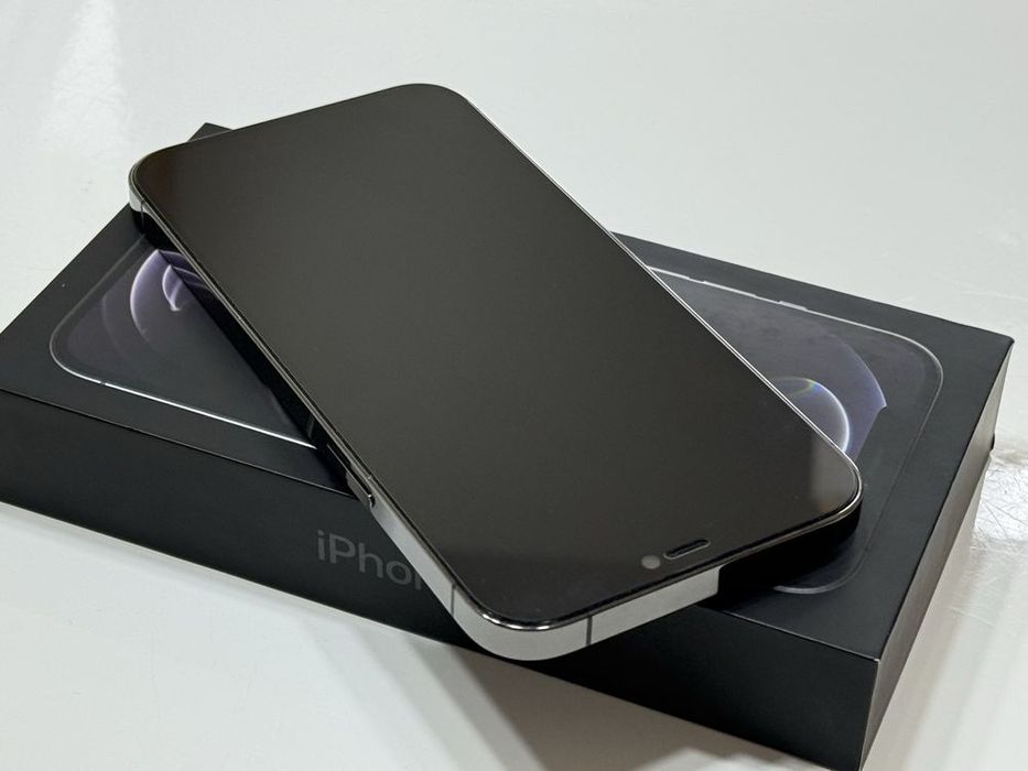 Iphone 12 pro max 256gb. Ідеальний стан нова батарейка!