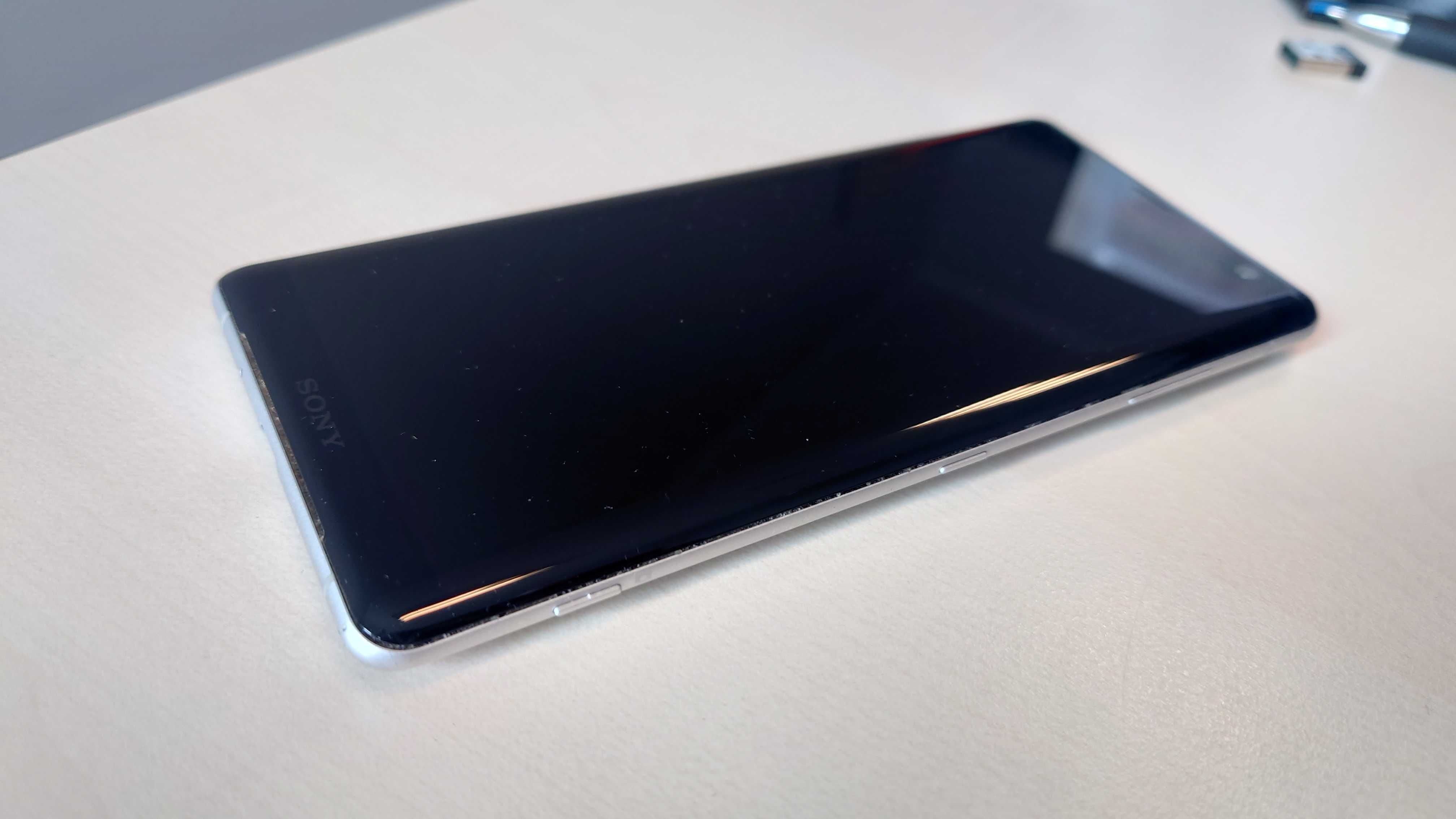 Sony Xperia XZ3 - stan idealny!