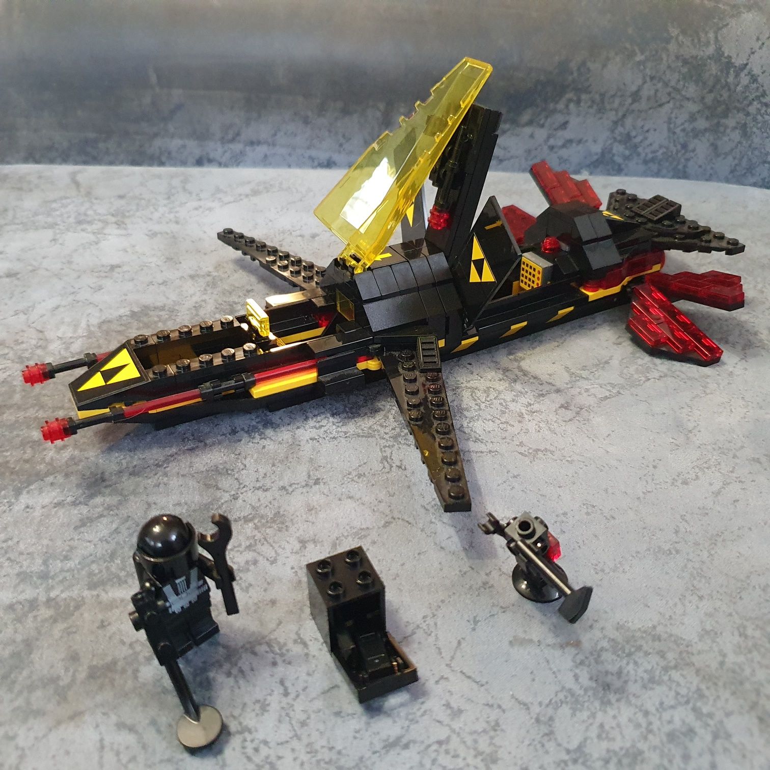 Лего крейсер Blacktron 40580