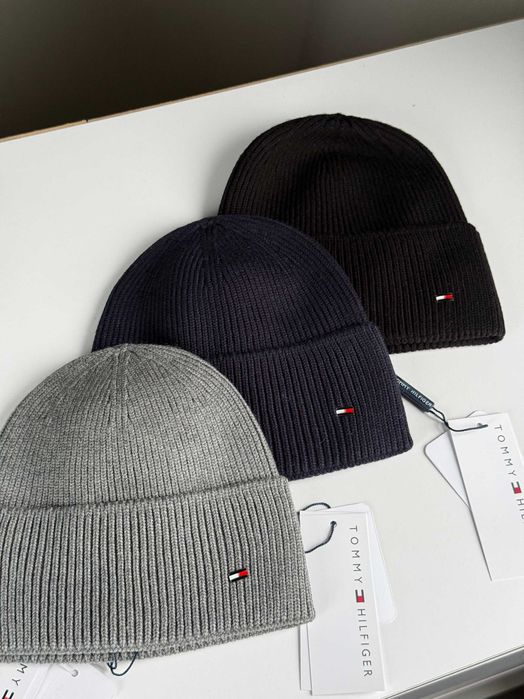 Шапка Tommy Hilfiger сіра синя чорна чоловіча у наявності
