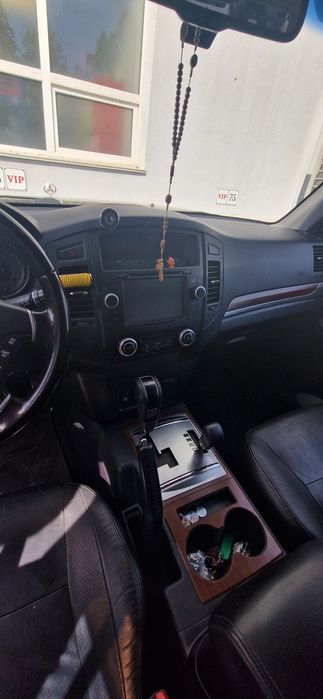 Продам Mitsubishi Pajero 4 ,2008