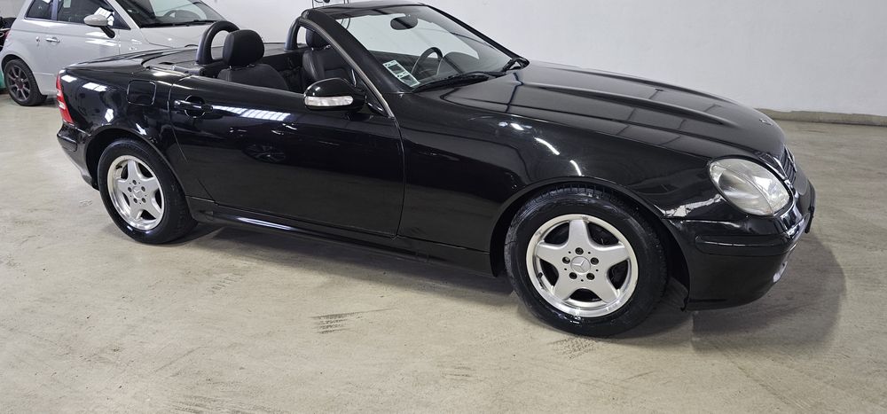 Mercedes SLK 200 rigorosamente novo poucos kms 01