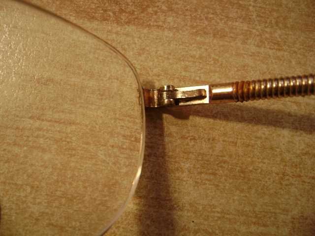 Starocie z PRL - Okulary damskie korekcyjne +4 dioptrie rozstaw 13,5cm