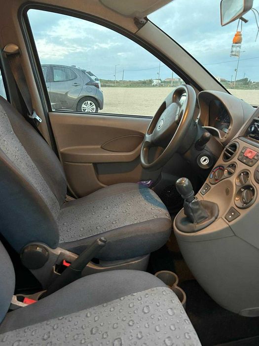 fiat panda com 95mil kms c revisao feita agora