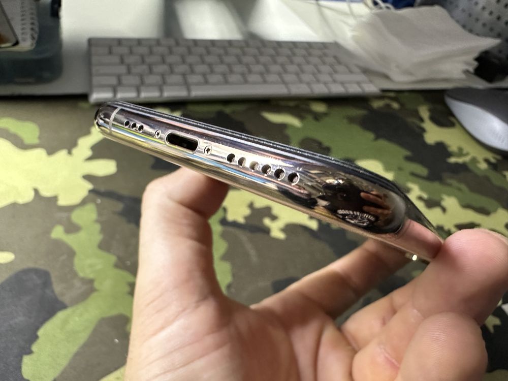 Iphone xs 256 gold. Идеальное состояние. Акб 100%