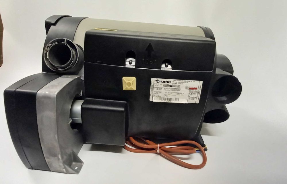 Grzejnik i bojler Truma Combi 6 E iNet X Panel do kampera