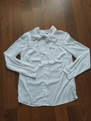 Biała bluzka koszula z koronką i kokardką Greenpoint 36