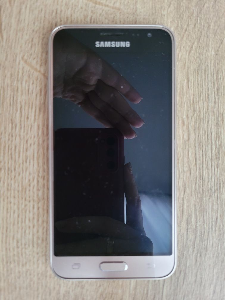 Telefon Samsung galaxy j3