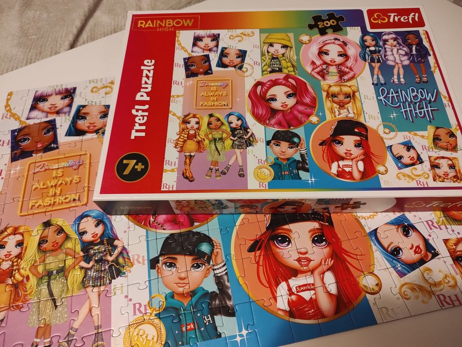 Puzzle Rainbow High
