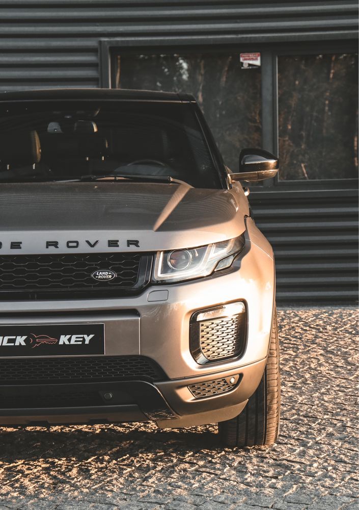 Range Rover Evoque 2.0 eD4 SE DYNAMIC “black and bronze edition”