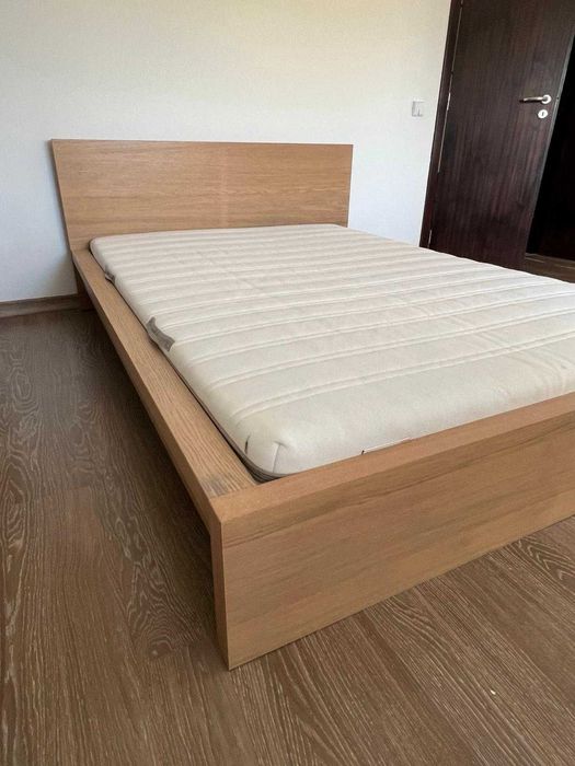 Cama Casal IKEA 140 x 200cm + Estrado + Colchão
