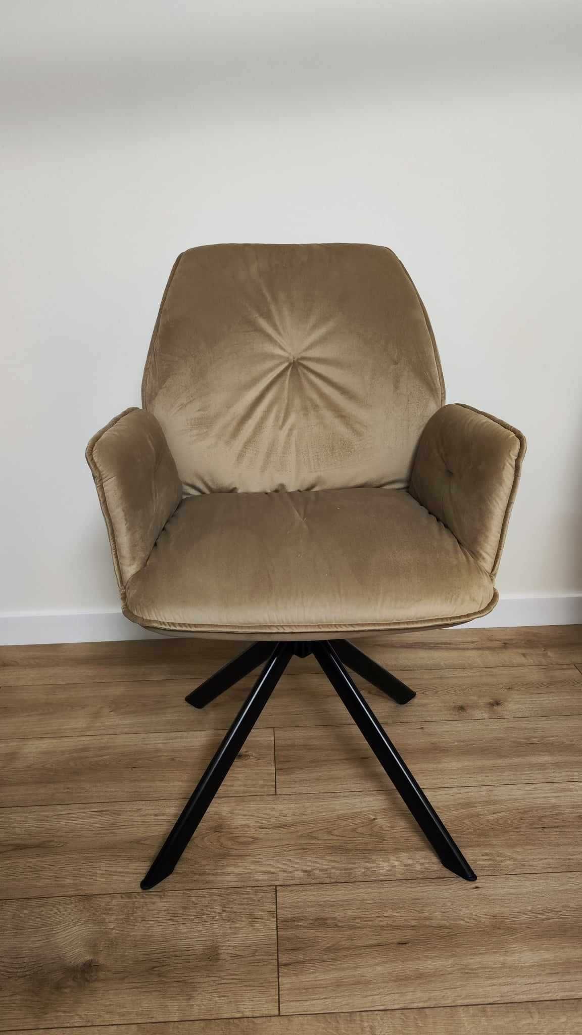 Krzesła tapicerowane obrotowe - Signal Boogie II