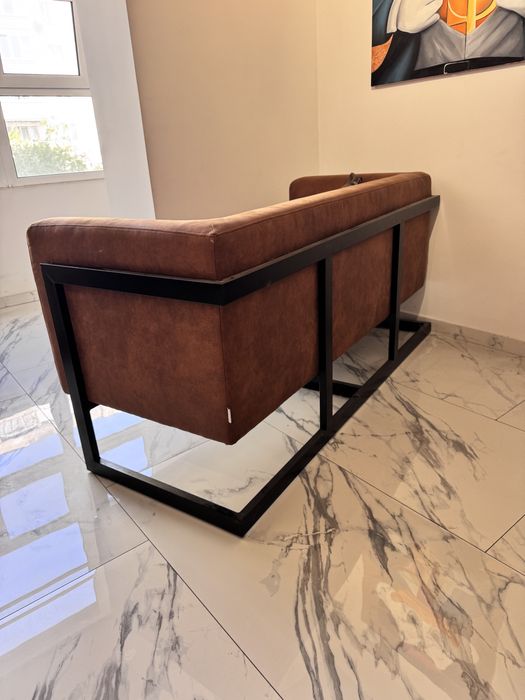 Диван Loft вживаний