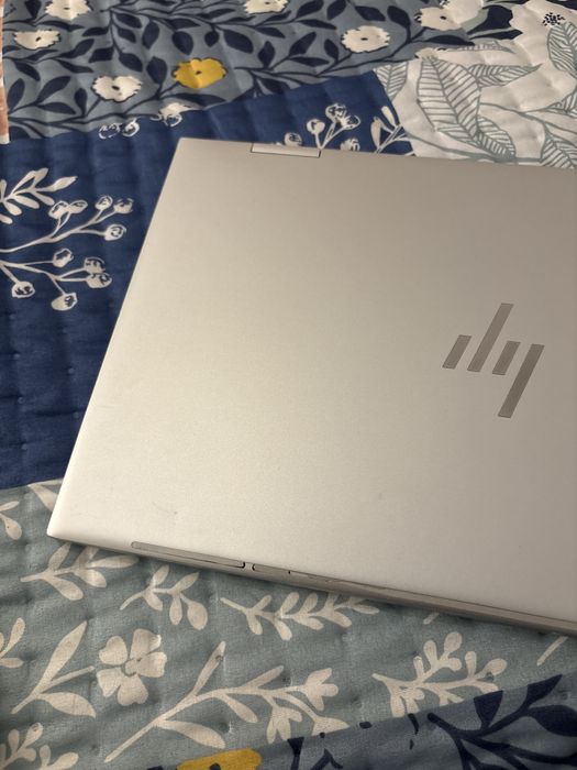 HP envy x360 15”