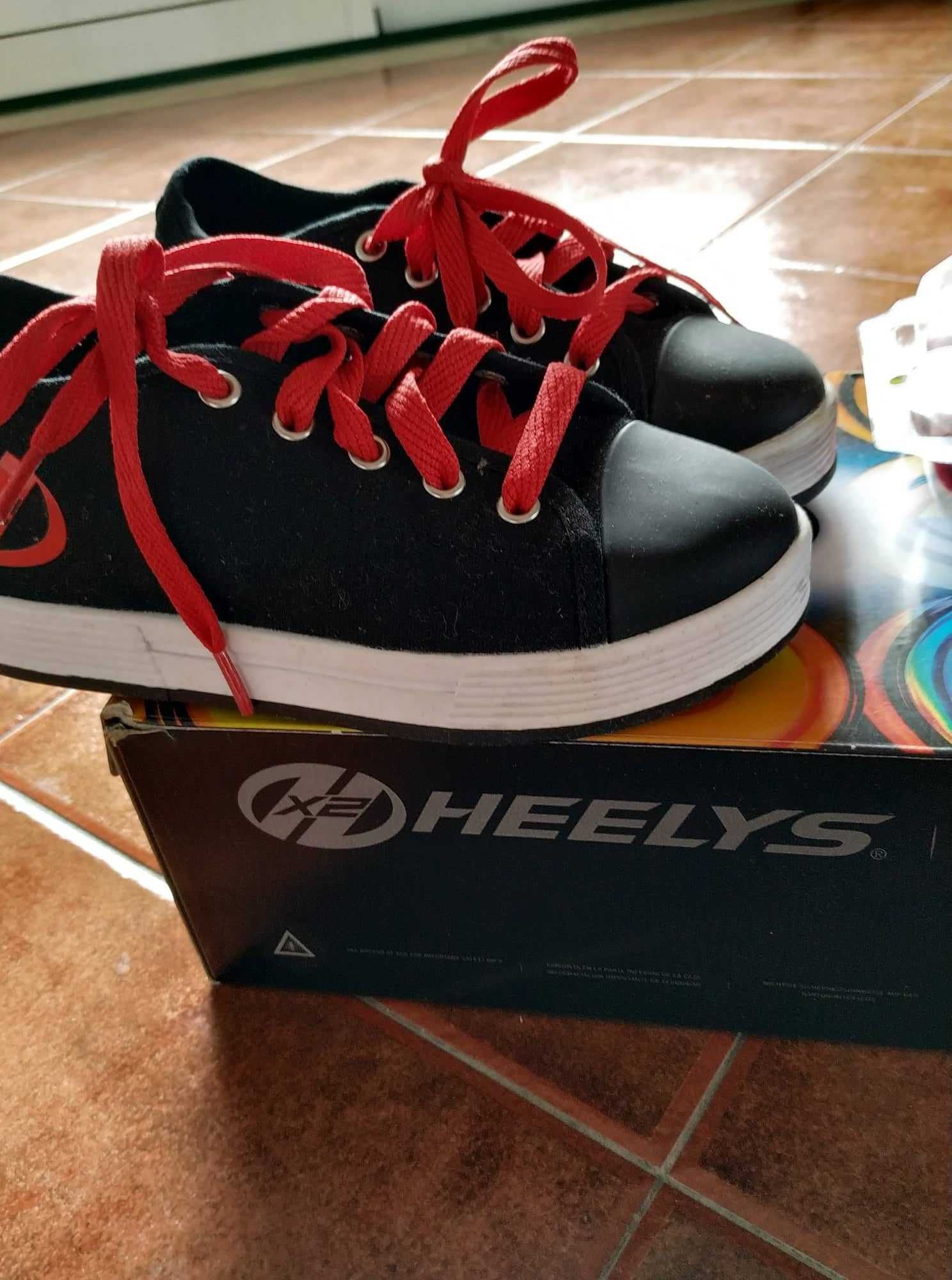 Sapatilhas Heelys nº 33