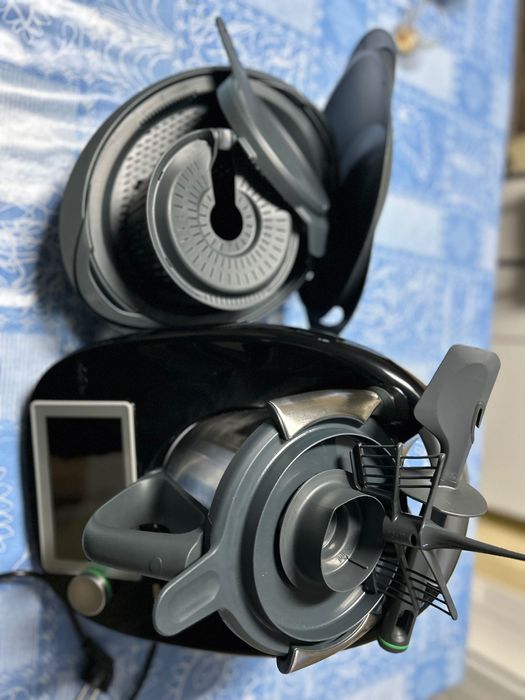 BIMBY TM6 Noir ainda com aproximadamente 1 ano de GARANTIA