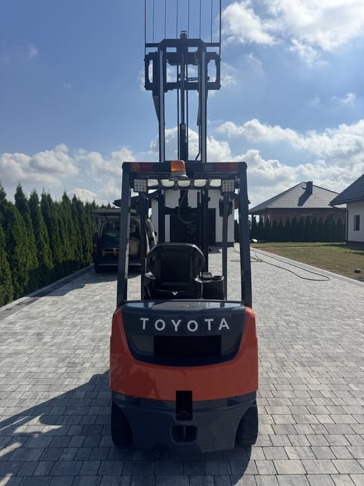 Wózek widlowy Toyota