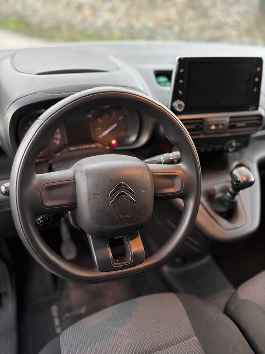 Citroen Berlingo 1.5 M - IVA Dedutivel 3 lugares