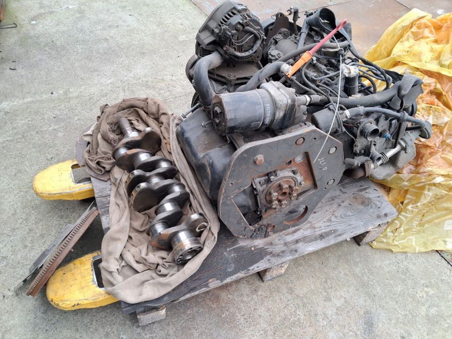 Колінвал, орієнтовно Nissan NP300/Navara YD25 TD27 — б/в, зі зносом