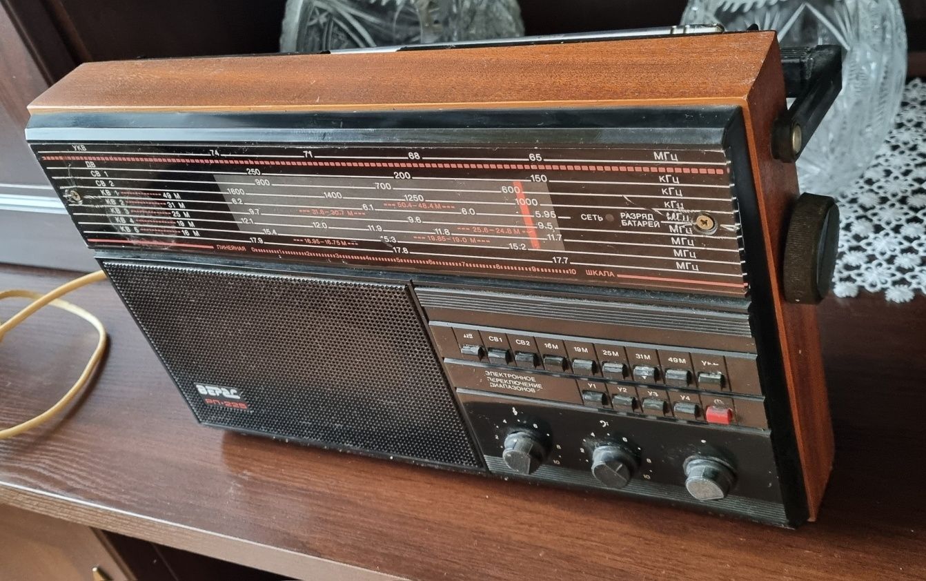 Stare radio Wieras RP 225 Antyk PRL ZSRR