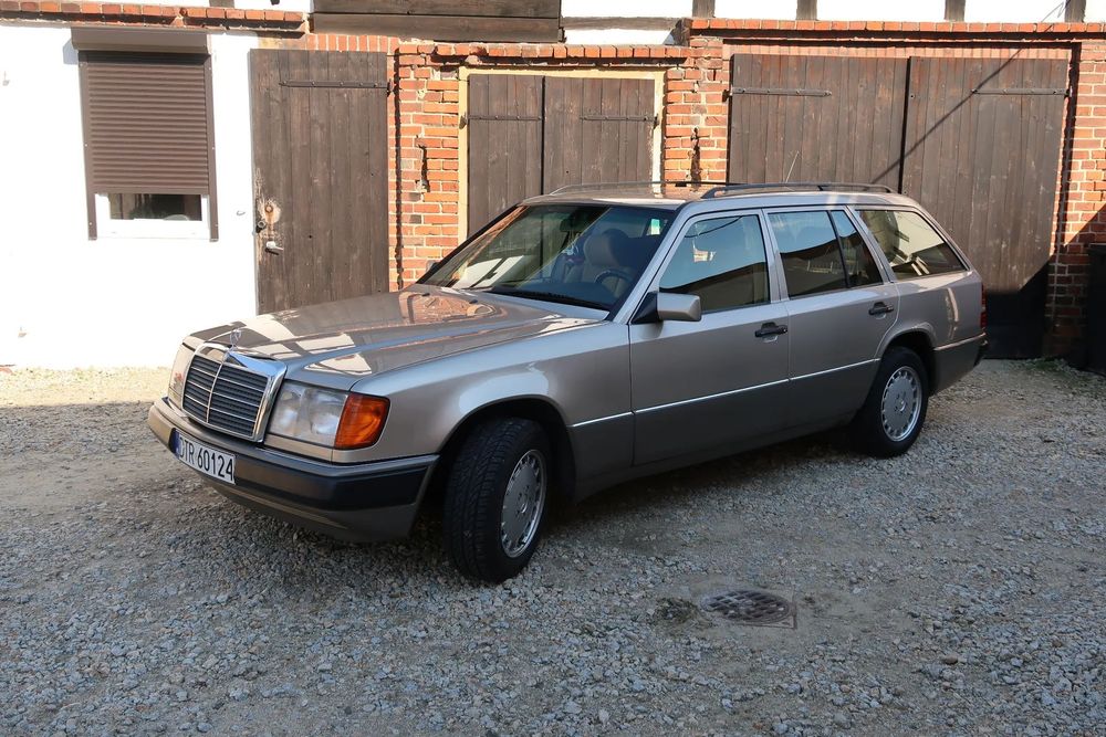 Mercedes-Benz W124 (1984-1993) MB W124 S124 230TE