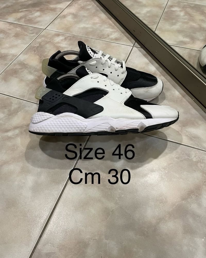 NIKE Air Huarache