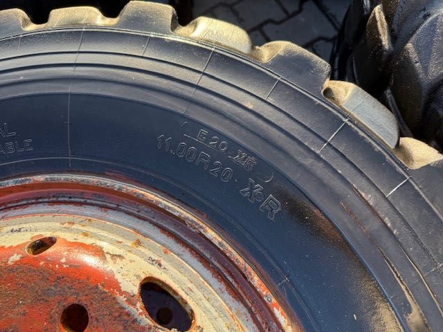 KOŁA do koparki komplet 11.00r20 8szt